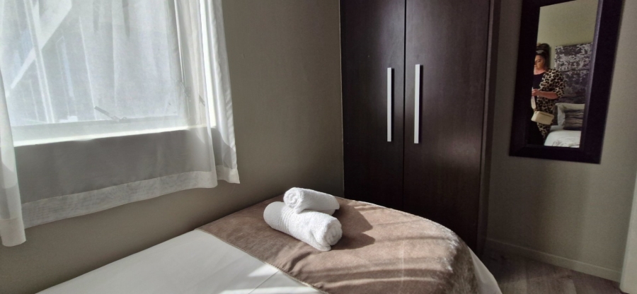  Bedroom Property for Sale in Bloubergstrand Western Cape